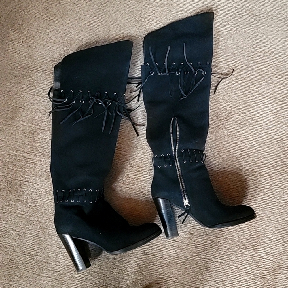 Over tge knee suede high heeled boots